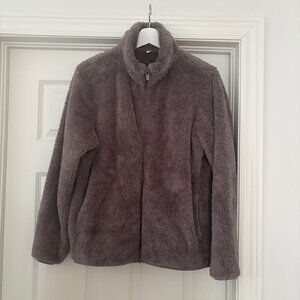 Cozy Uniqlo Fleece Jacket